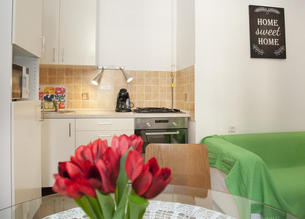 شقة Carolyn Apartman In The Old City بودابست المظهر الخارجي الصورة