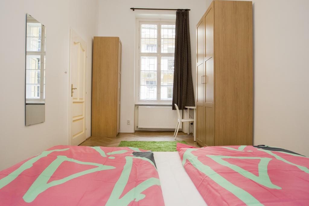 شقة Carolyn Apartman In The Old City بودابست المظهر الخارجي الصورة