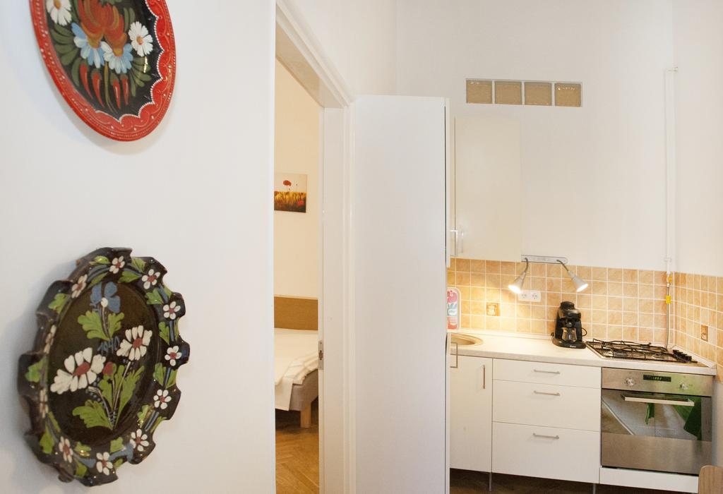 شقة Carolyn Apartman In The Old City بودابست المظهر الخارجي الصورة